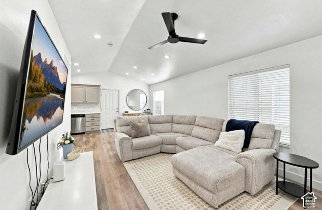 3988 Dillon's Drive - Photo 3 of 12