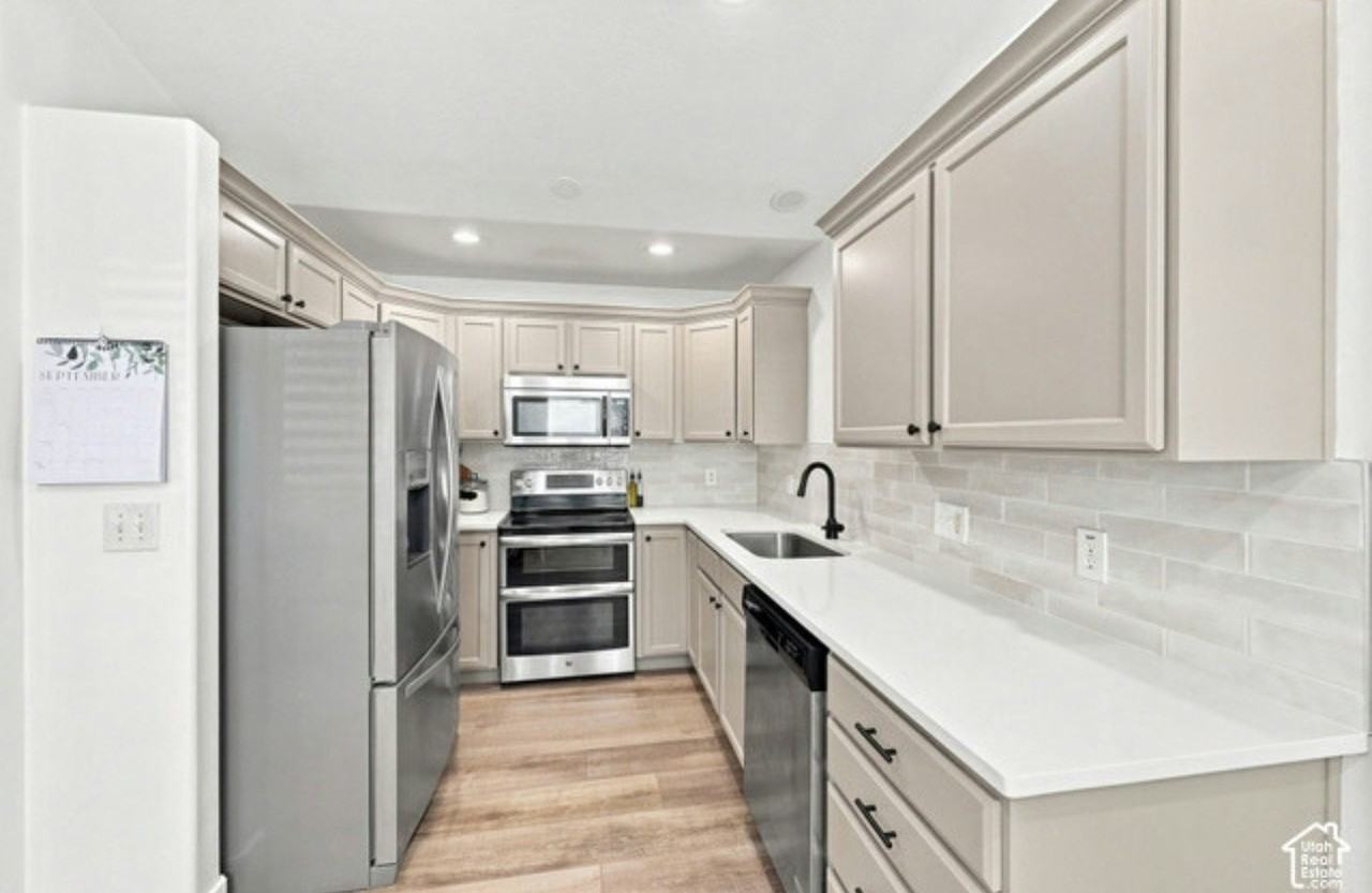 3988 Dillon's Drive - Photo 4 of 12