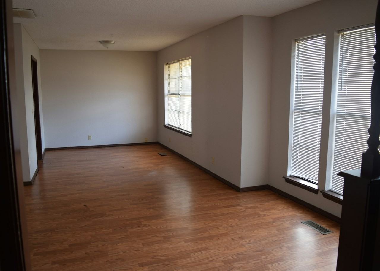 1401 North Juniper Avenue - Photo 5 of 14