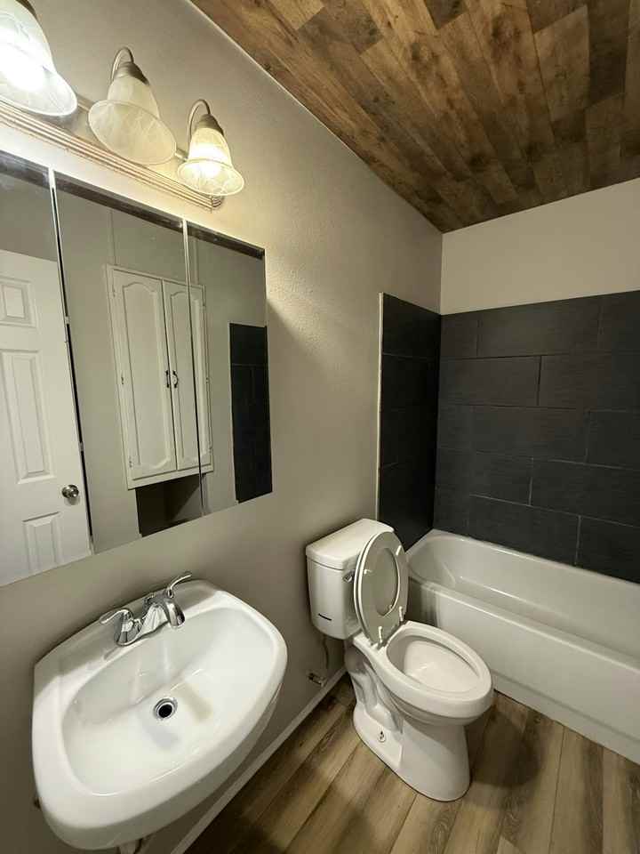 1690 Hofheinz Street, Unit A2 - Photo 7 of 7