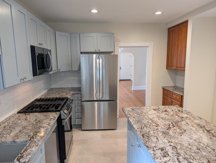 1019 Sherman Ave - Photo 3 of 10