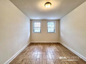 3902 N Janssen Ave - Photo 1 of 1