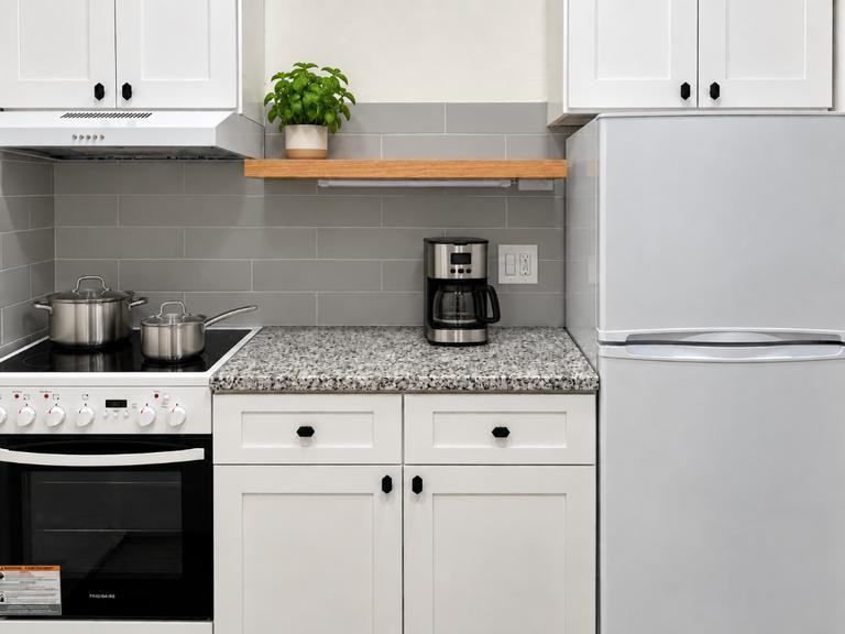 106 Lexington Ave - Photo 7 of 10
