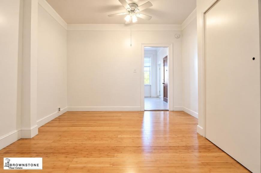 117 Nelson St - Photo 4 of 6