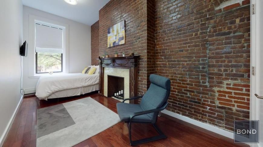 210 W 138th St - Photo 4 of 9