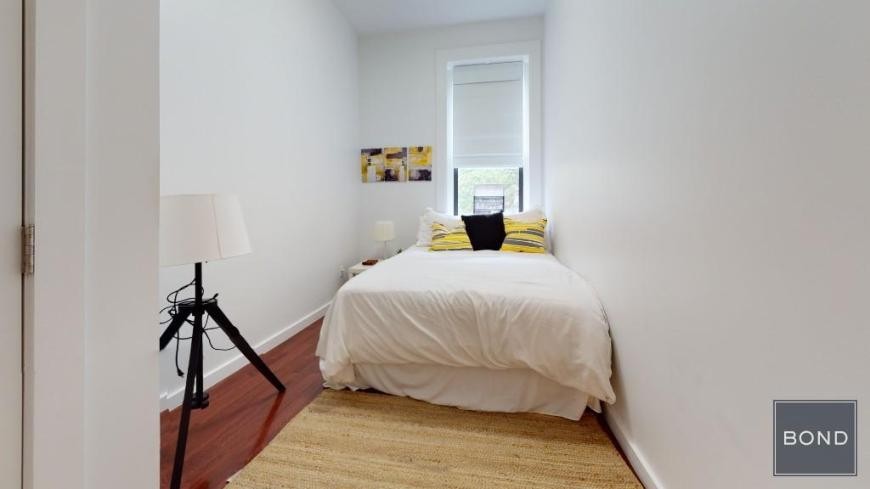 210 W 138th St - Photo 6 of 9