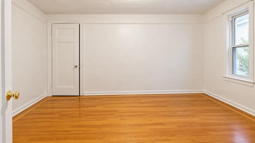 4582 Manhattan College Pkwy - Photo 4 of 5