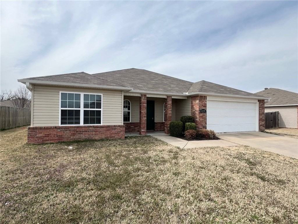 1229 S Apollo Dr - Photo 2 of 20