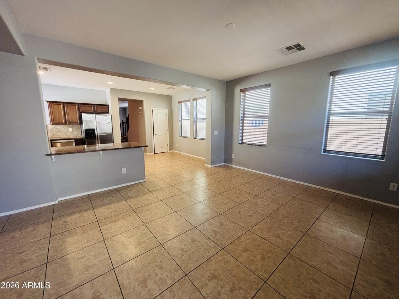 3262 E Oakland St - Photo 4 of 30