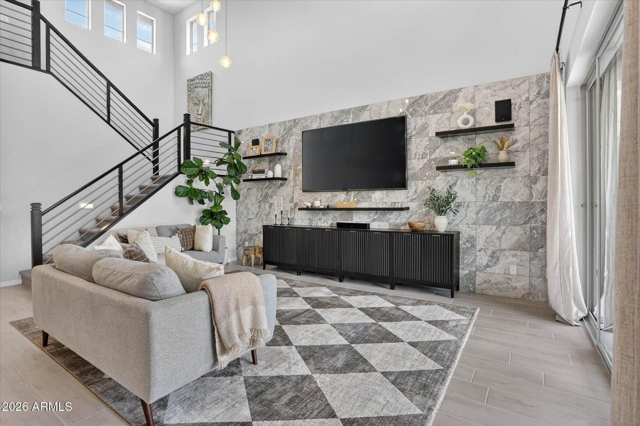 21627 N 59th Way - Photo 5 of 12