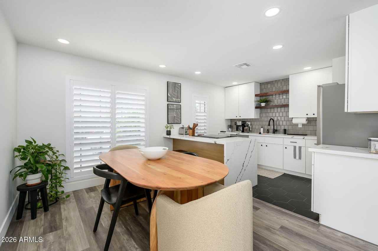 5227 N 24th St #101 - Photo 4 of 19