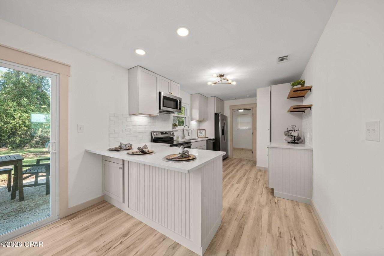 9122 Abba Ln - Photo 3 of 27