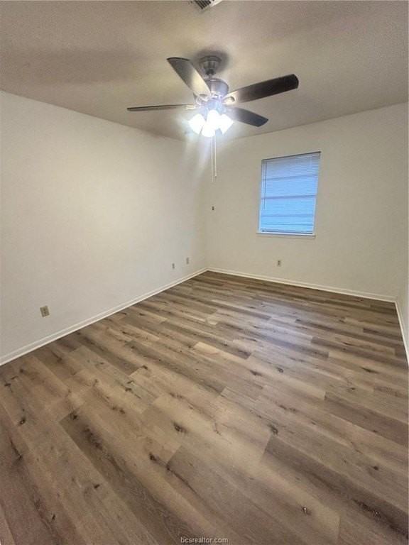 723 San Saba Dr - Photo 2 of 9