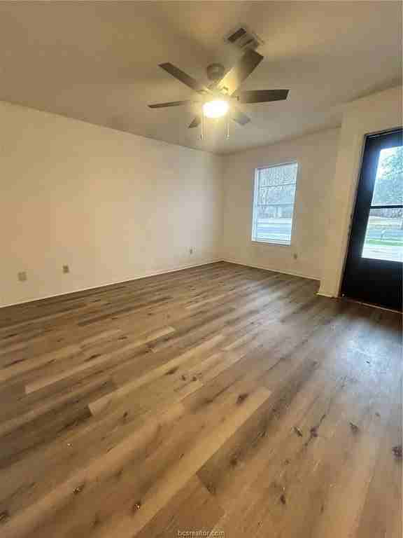 723 San Saba Dr - Photo 5 of 9