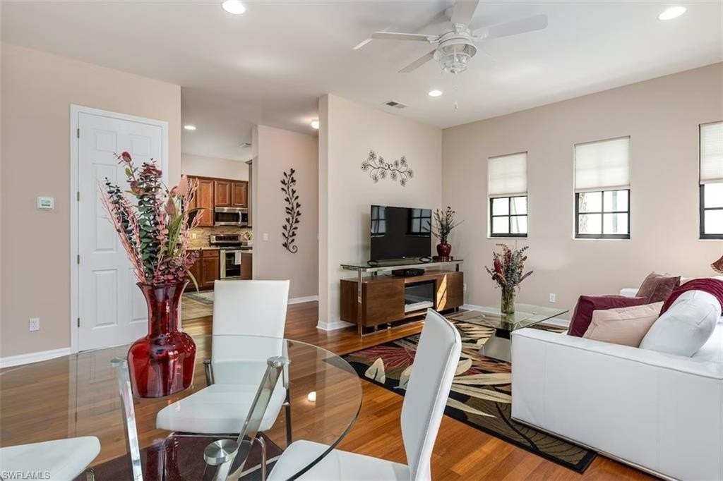 1325 Oceania Dr N #6 - Photo 4 of 20