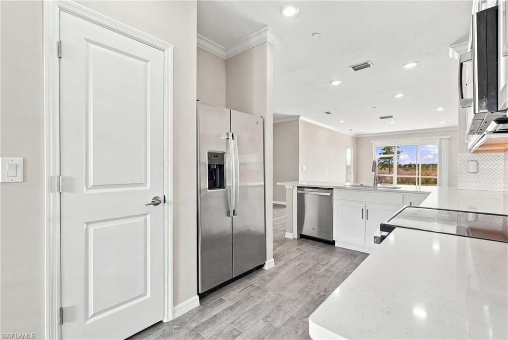 11841 Venetian Lagoon Dr #103 - Photo 4 of 40