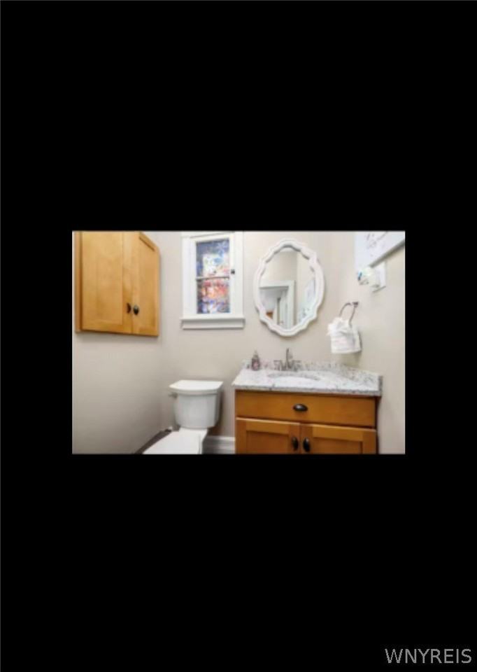 284 Hoyt St - Photo 5 of 12
