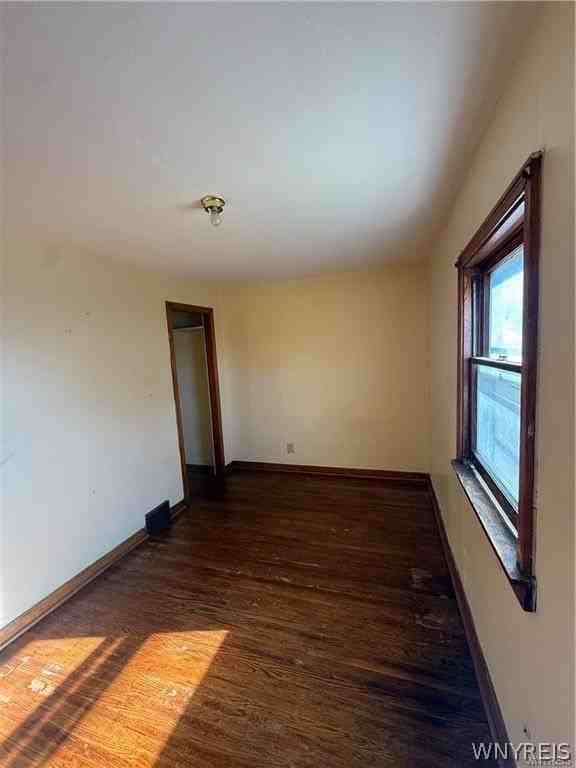 3 Courtland Ave - Photo 4 of 13