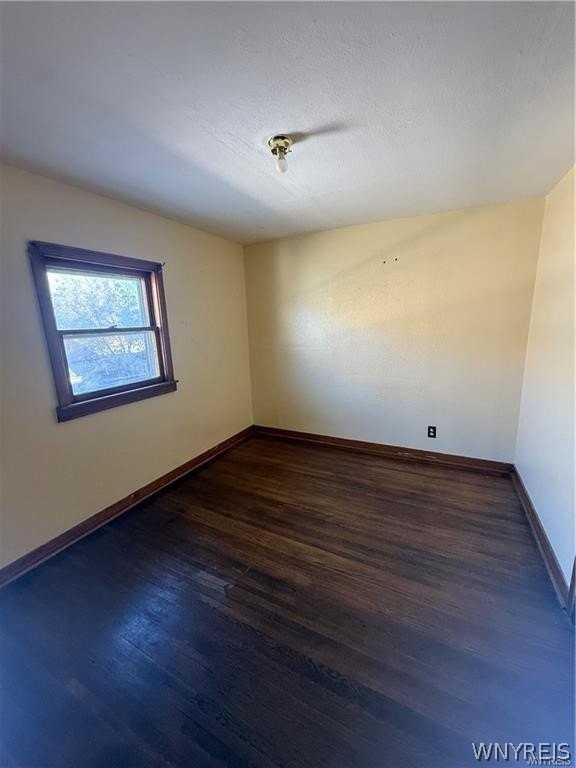 3 Courtland Ave - Photo 7 of 13