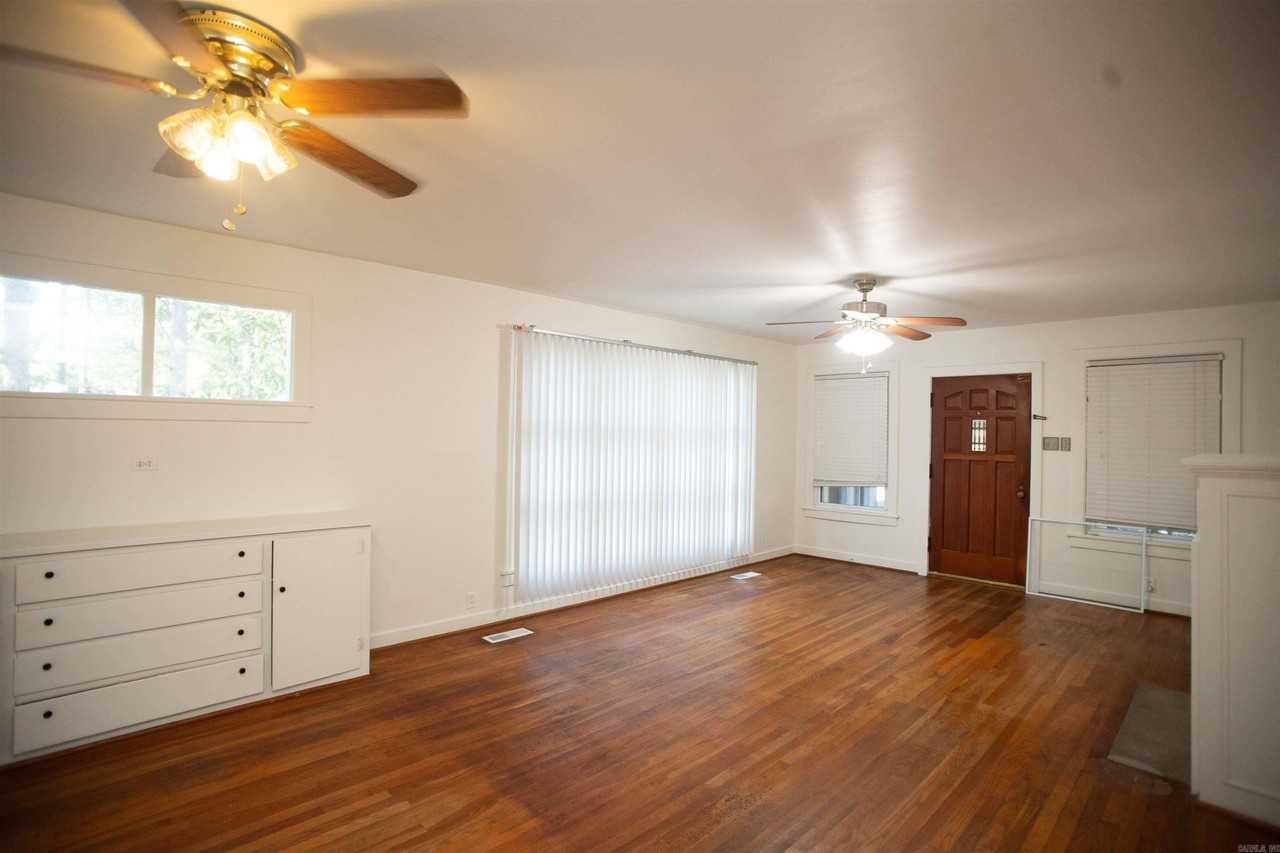 8315 Westwood Ave - Photo 3 of 27