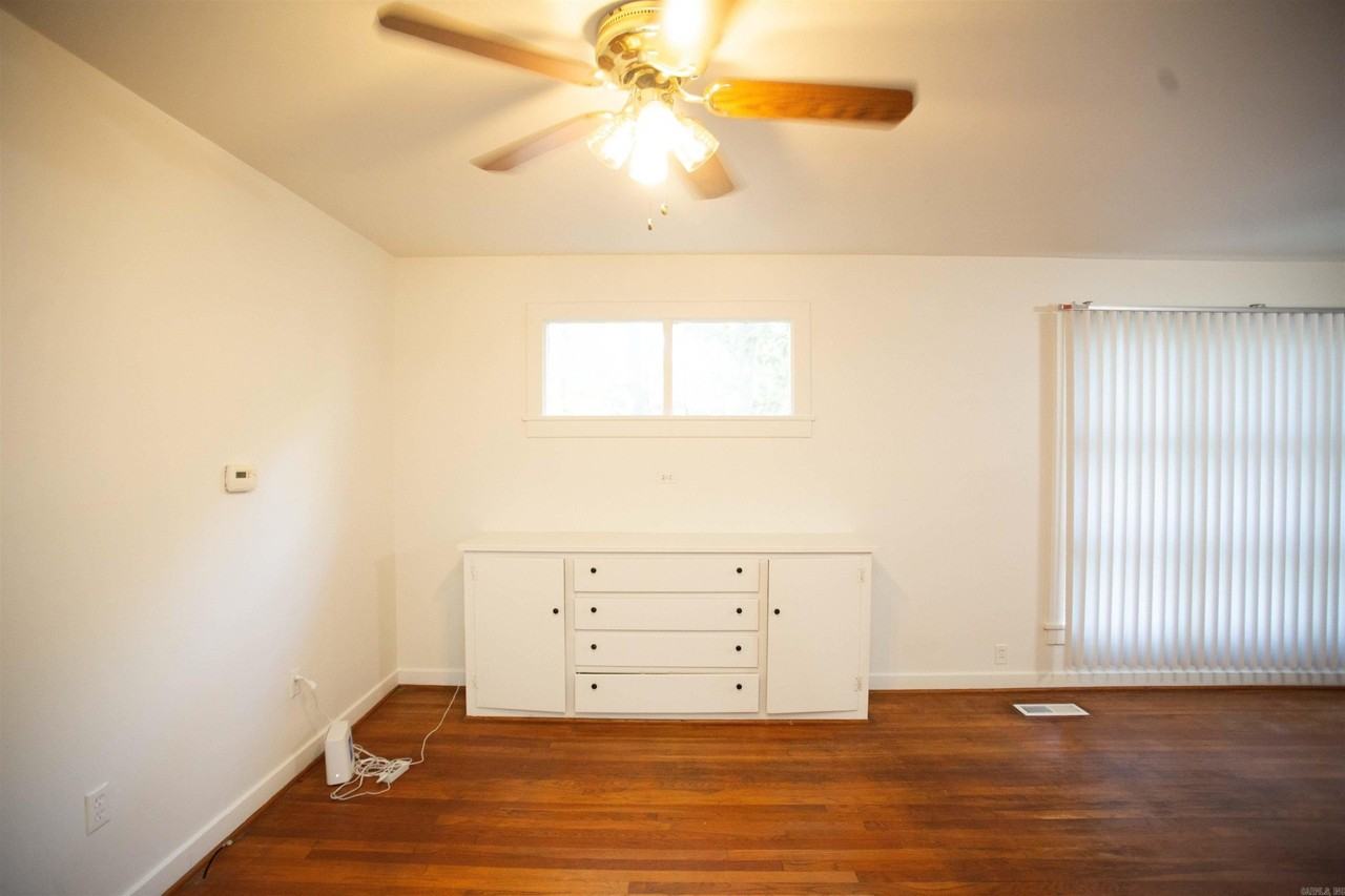 8315 Westwood Ave - Photo 6 of 27