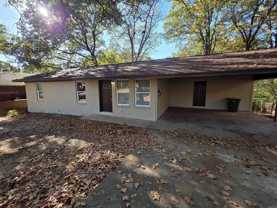 4705 N Locust St - Photo 1 of 1
