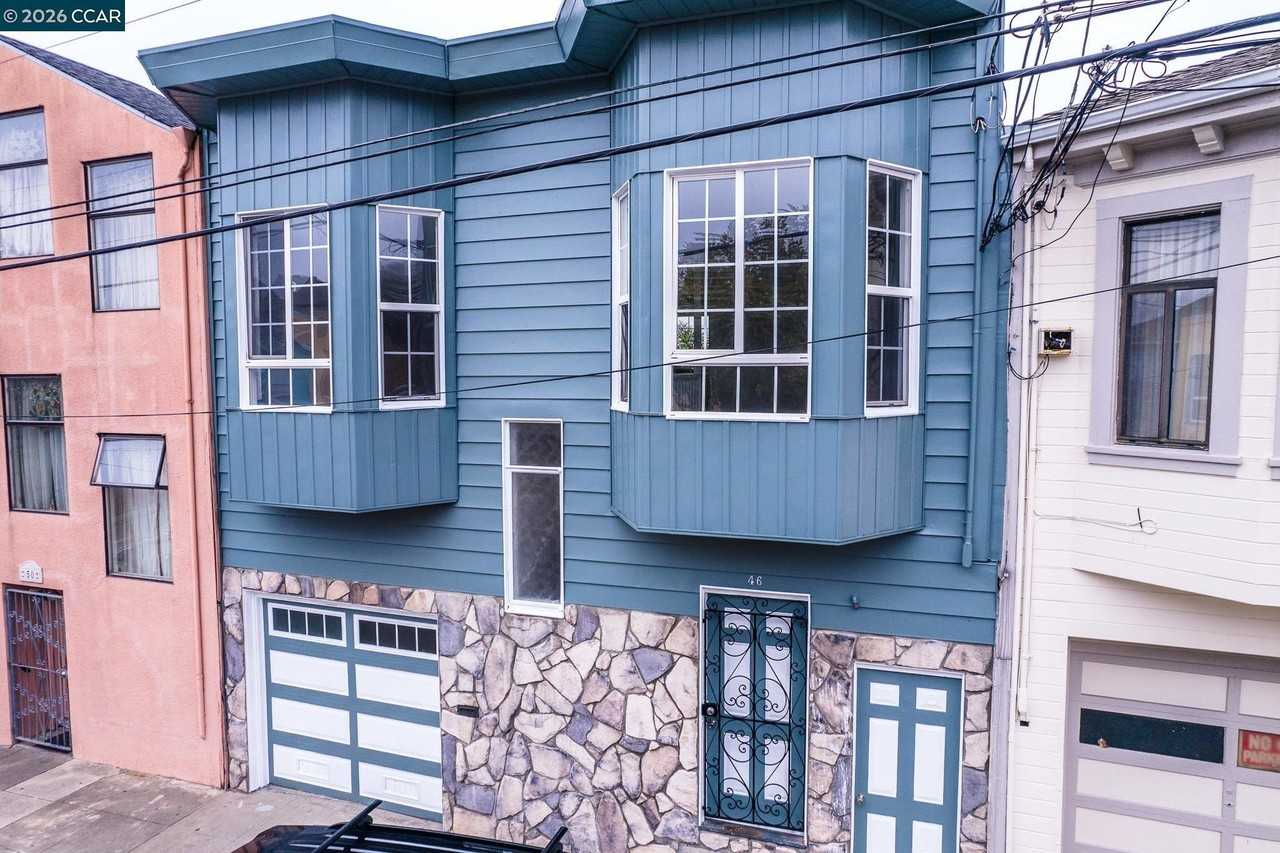 46 Laura St - Photo 3 of 33