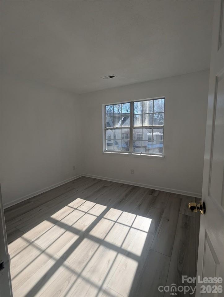5976 Prescott Ct - Photo 2 of 27