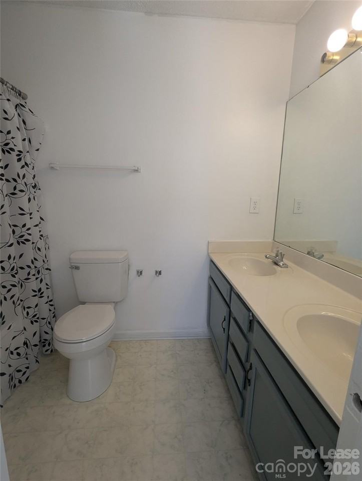 5976 Prescott Ct - Photo 5 of 27