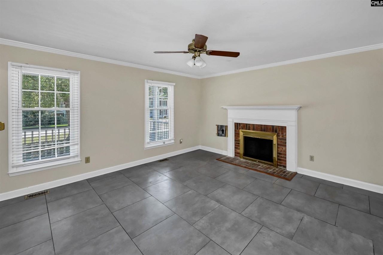 141 Brook Hollow Dr - Photo 6 of 42