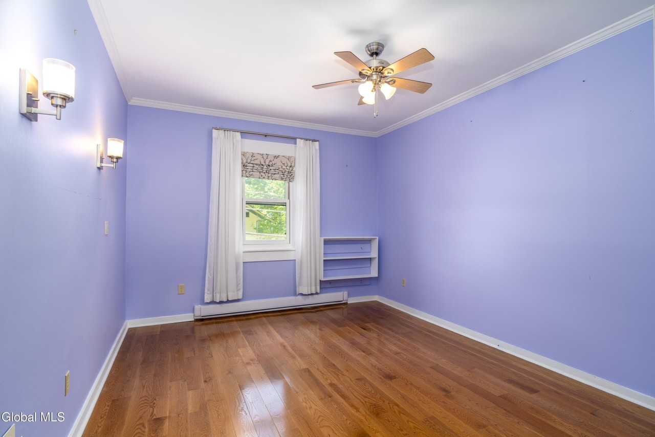37 Clark St #4 - Photo 7 of 22