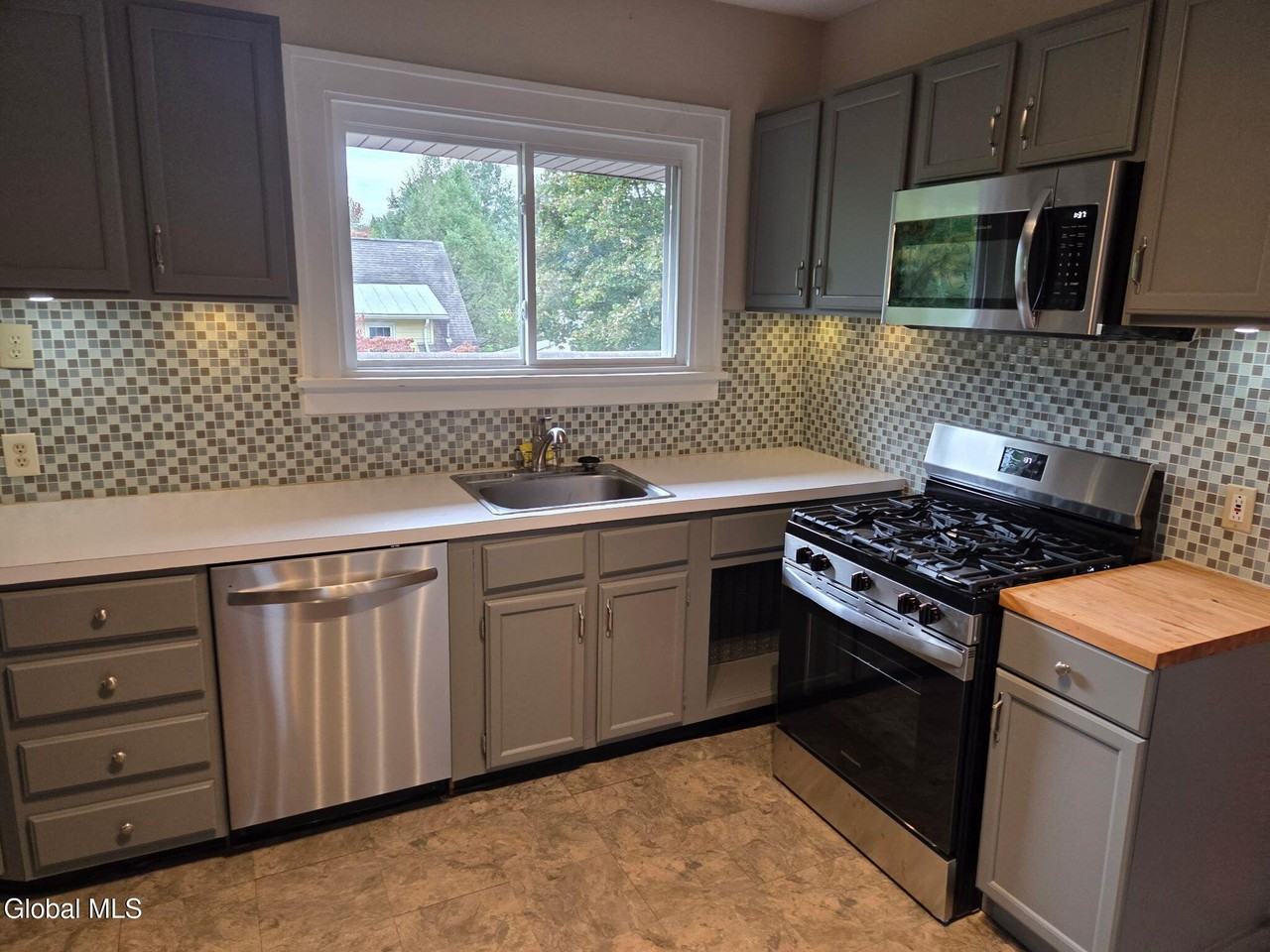 3 Fairlawn Ave #2 - Photo 2 of 11