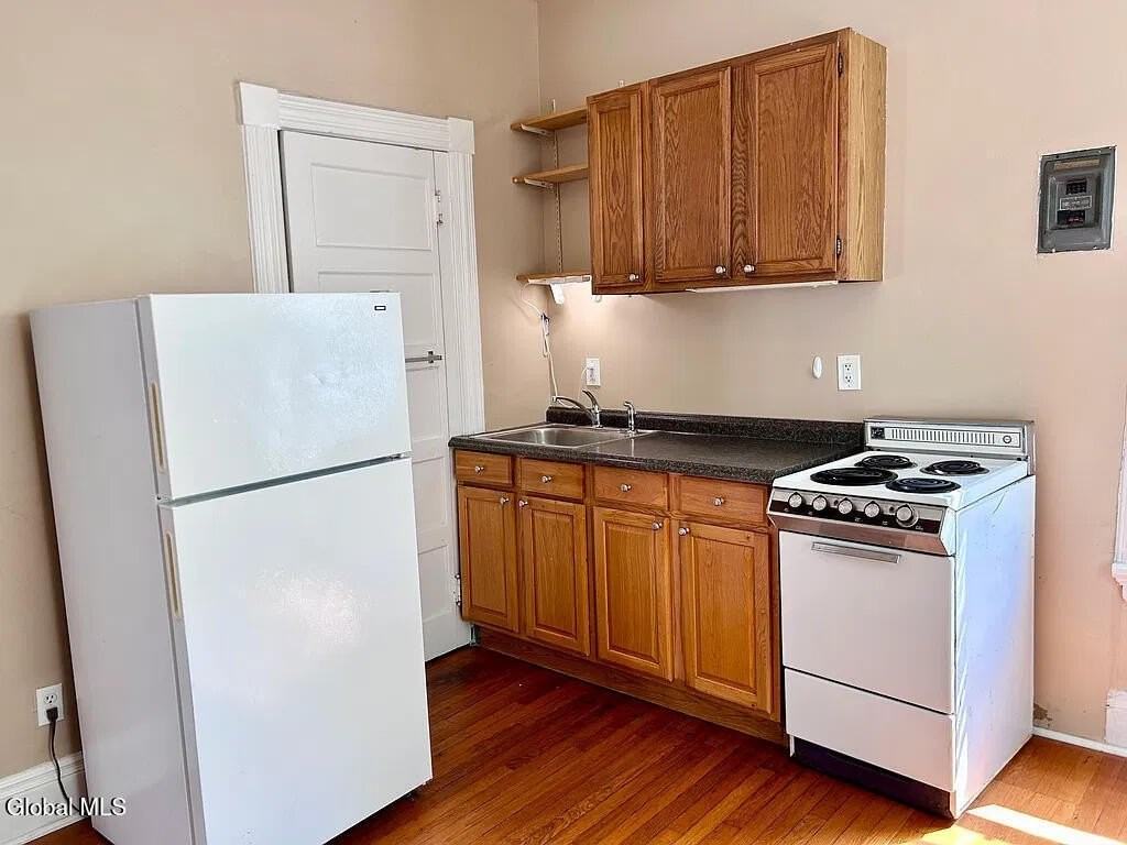 1154 Madison Ave #6 - Photo 7 of 18
