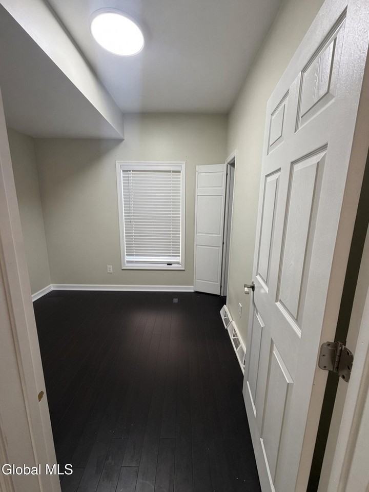 101 Prospect St #1 - Photo 4 of 15