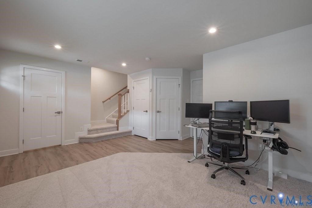 10221 Wenden Way - Photo 6 of 31