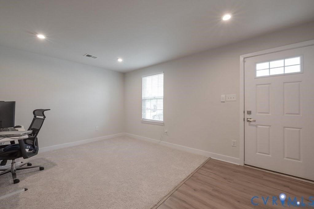 10221 Wenden Way - Photo 7 of 31