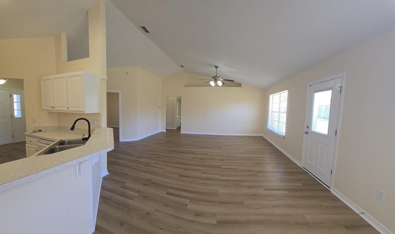 226 Citadel Ln - Photo 4 of 50