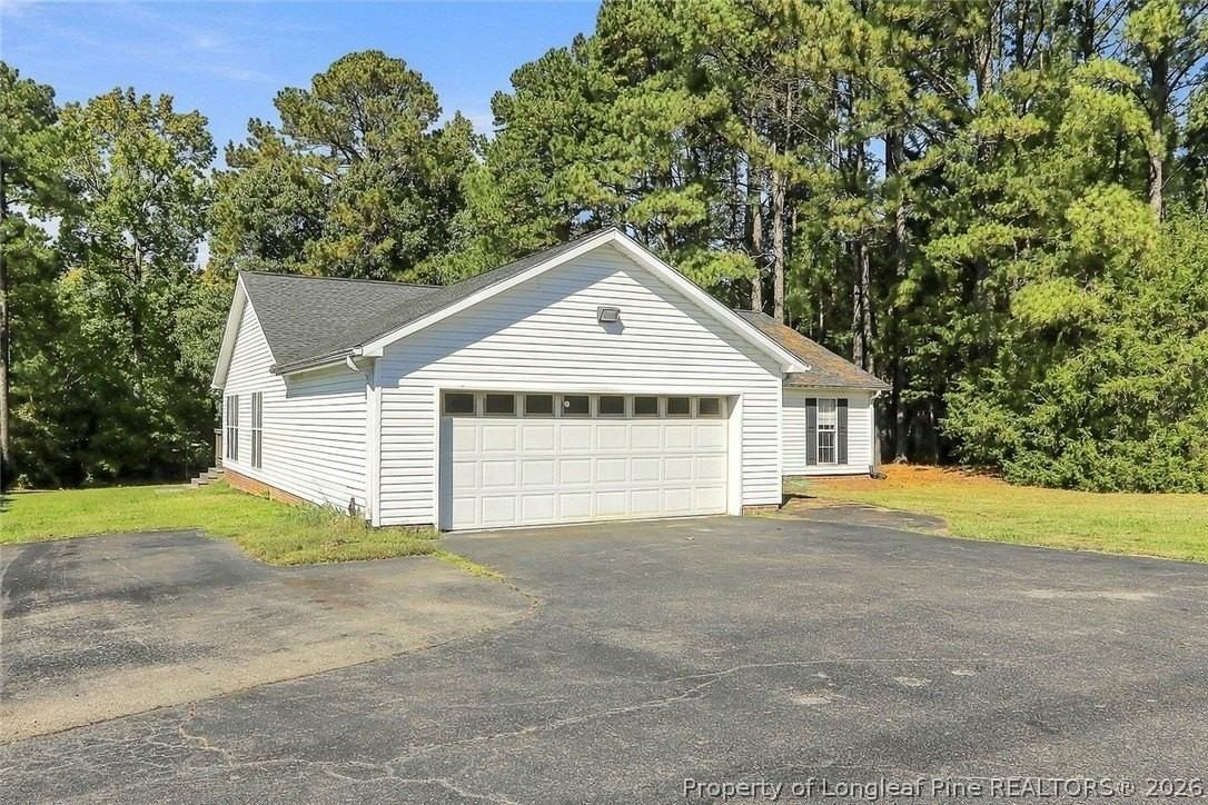 3186 Henley Rd - Photo 3 of 44