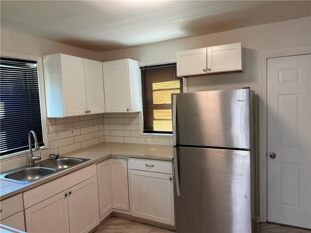 1953 Don Juan Ln - Photo 3 of 11