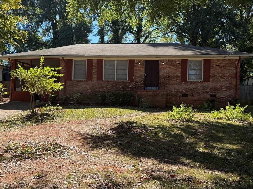3129 Bluebird Ln
