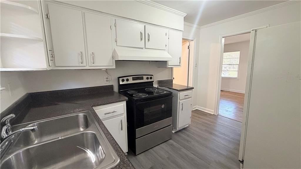 3129 Bluebird Ln - Photo 2 of 10