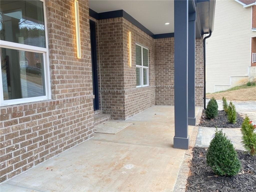 561 Paper Ridge Ct - Photo 2 of 50