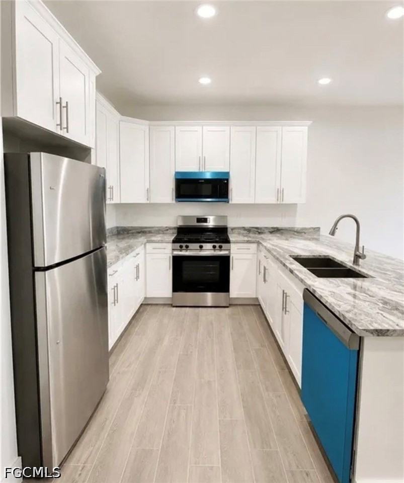 5425/5427 Centennial Boulevard - Photo 2 of 7