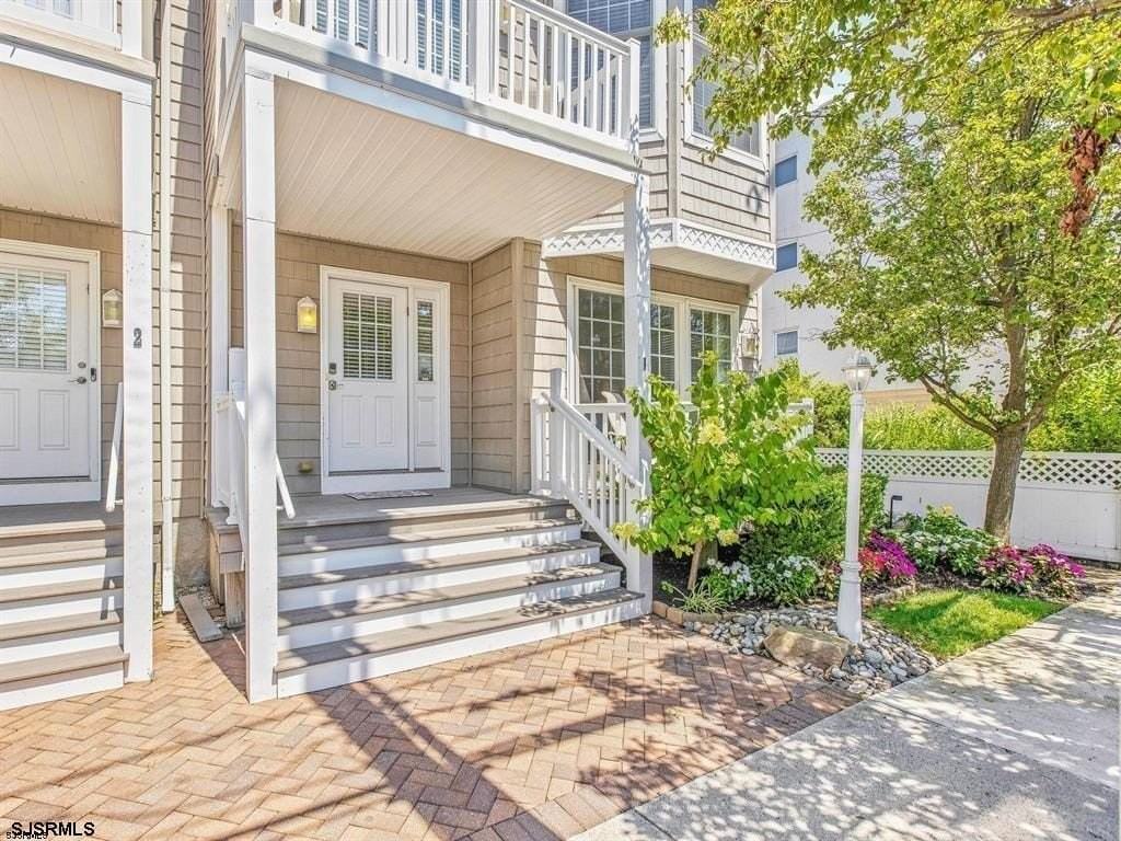1 S Douglas Ave - Photo 6 of 46