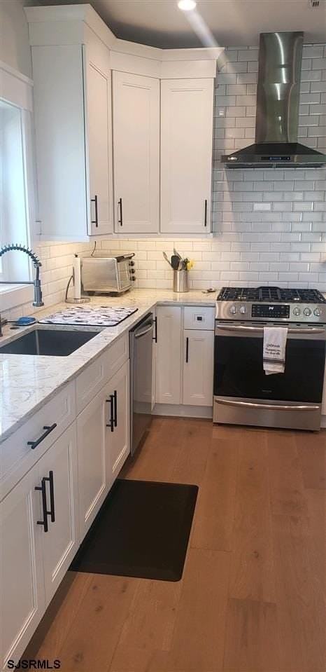 12 N Monroe Ave - Photo 3 of 25