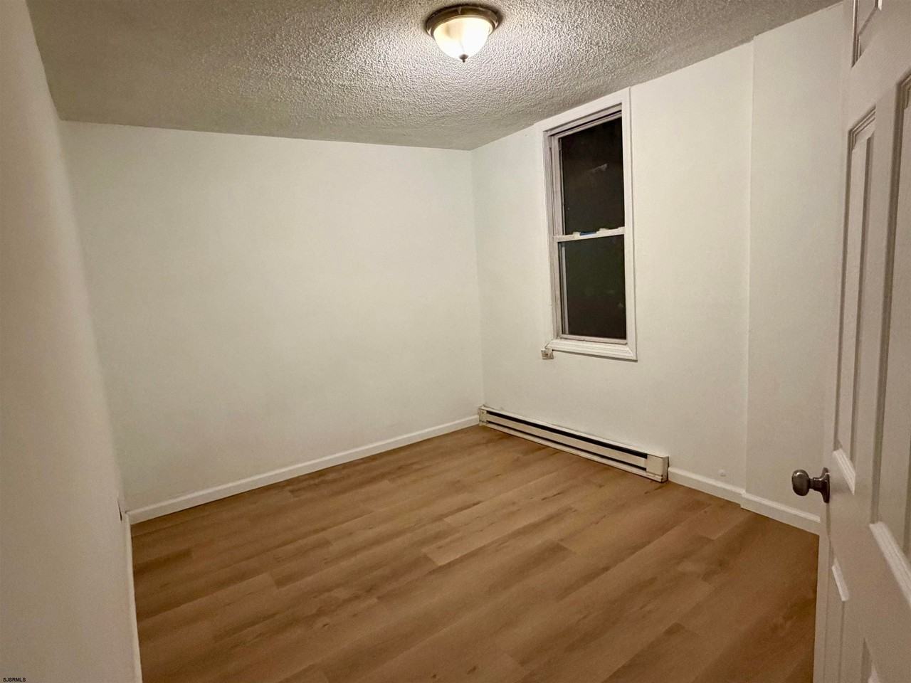 37 N Massachusetts Ave - Photo 6 of 15
