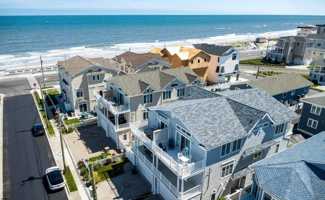 featured image of 210 11th St N