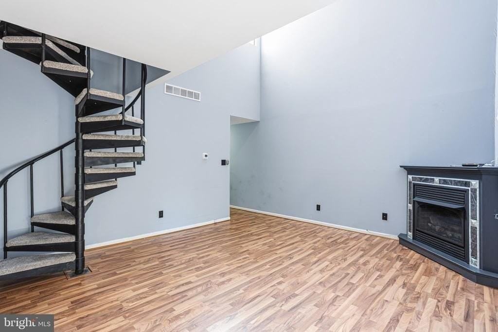 343 Tavistock - Photo 3 of 27