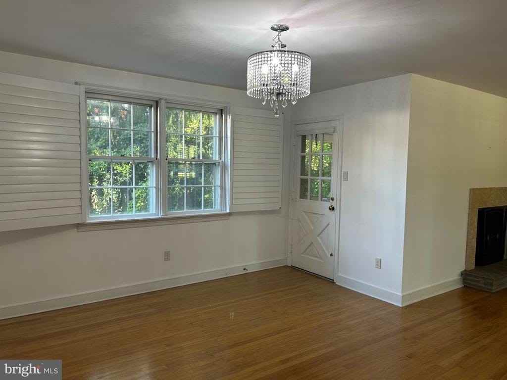1129 W Wynnewood Rd - Photo 6 of 18