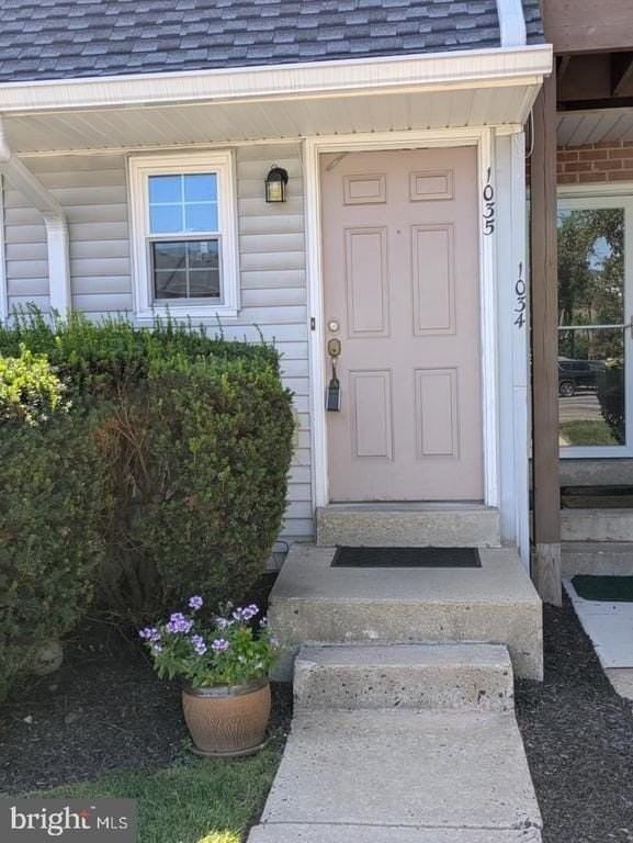 1035 Northridge Dr - Photo 2 of 21